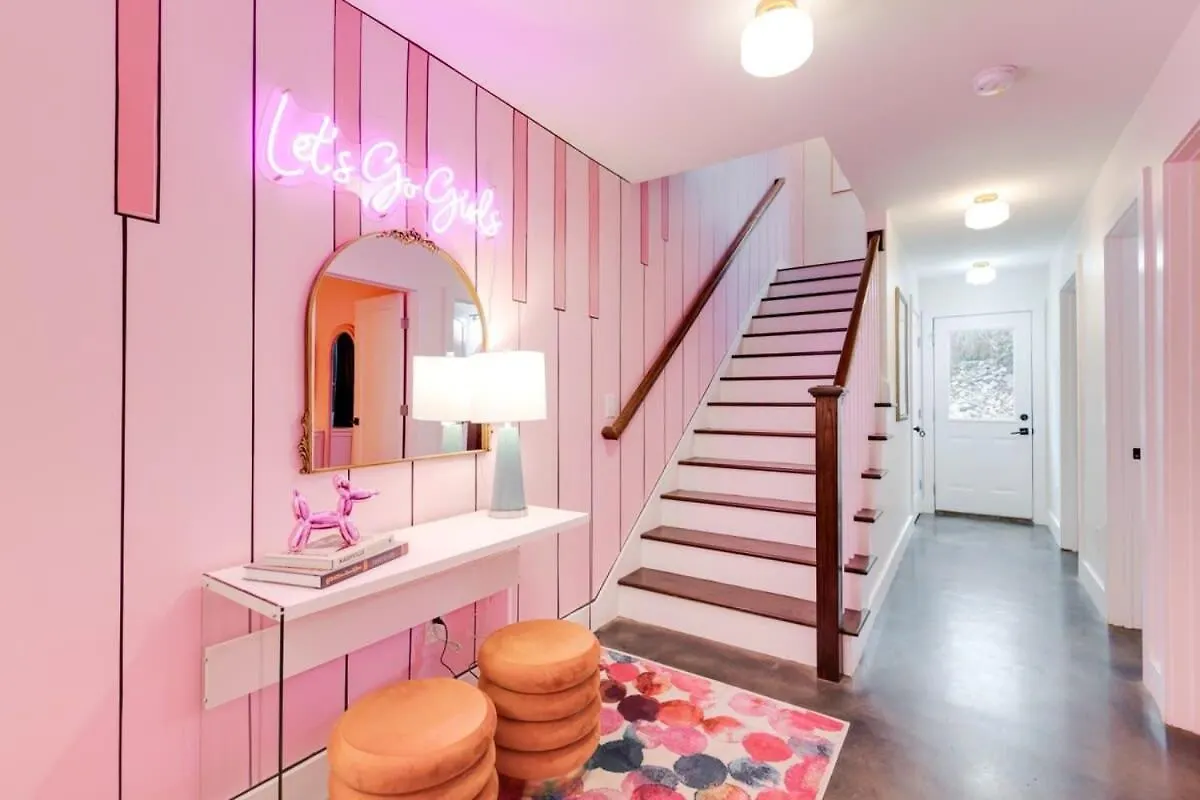 Butterfly Bnb~Modern Luxury~Giant Rooftop~9Min Dt Nashville Hébergement de vacances