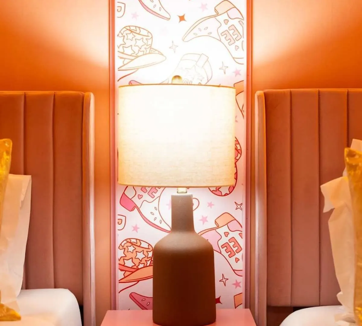 Butterfly Bnb~Modern Luxury~Giant Rooftop~9Min Dt Nashville Hébergement de vacances