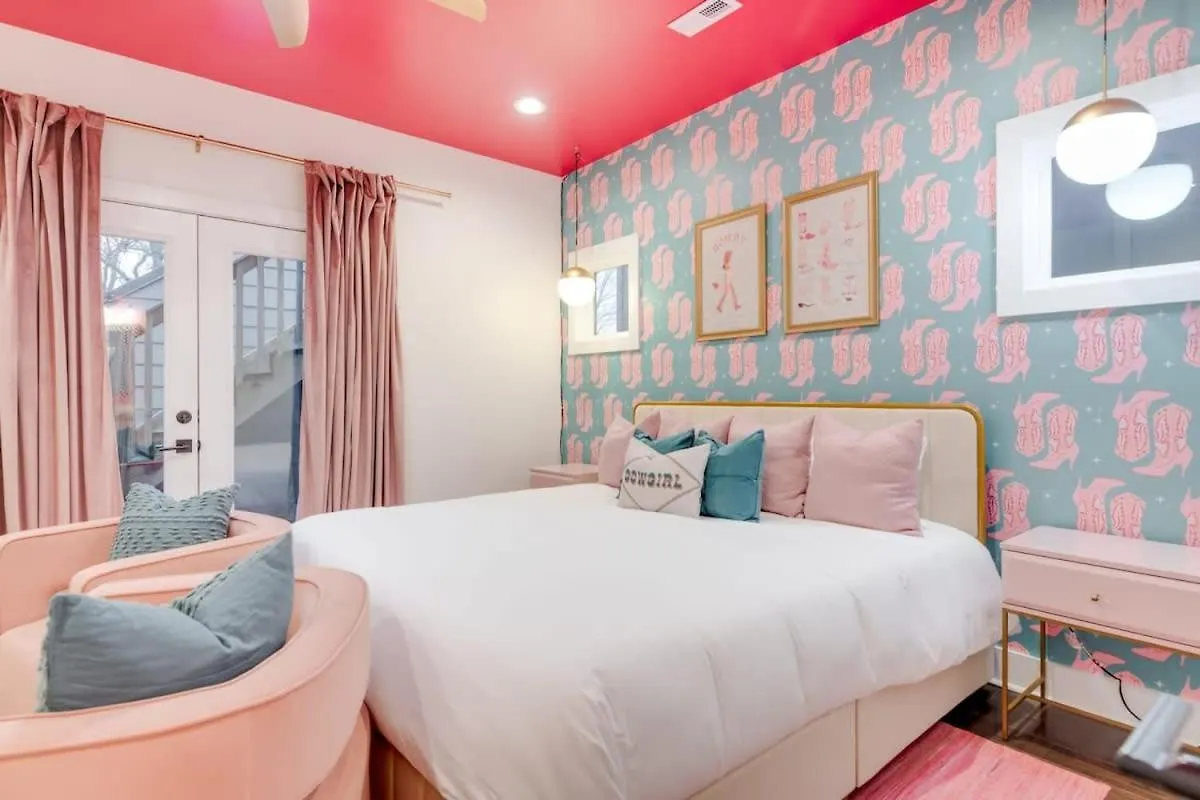 Butterfly Bnb~Modern Luxury~Giant Rooftop~9Min Dt Nashville Holiday home