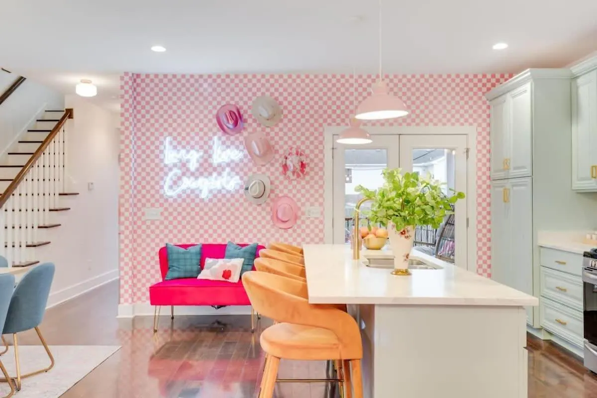 Holiday home Butterfly Bnb~Modern Luxury~Giant Rooftop~9Min Dt Nashville United States